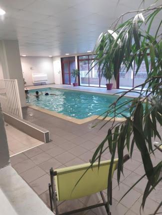 Joli Appartement T2 Dans Residence Avec Piscine, Hammam Et Parking Gratuits Carcassonne Luaran gambar