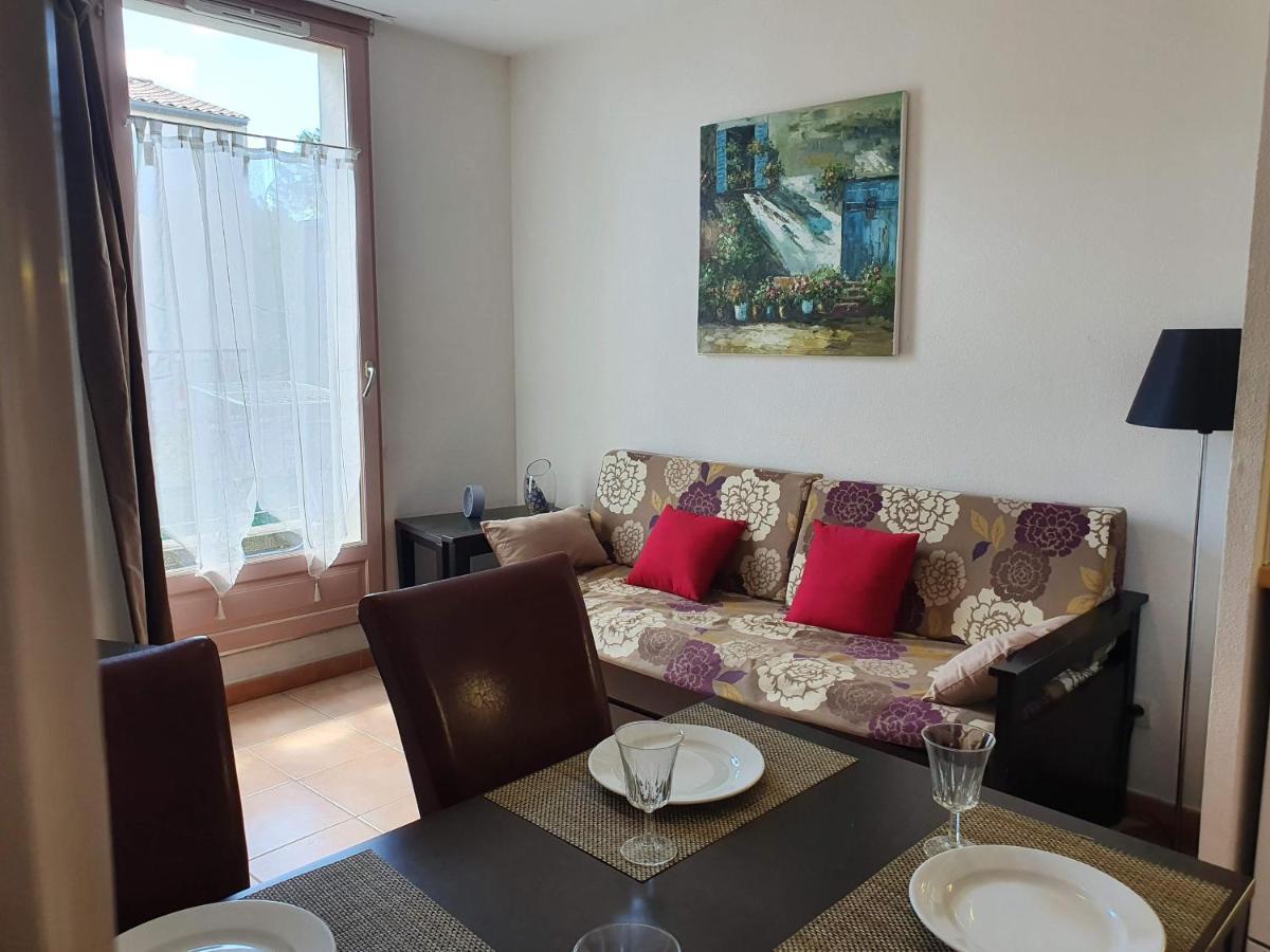 Joli Appartement T2 Dans Residence Avec Piscine, Hammam Et Parking Gratuits Carcassonne Luaran gambar