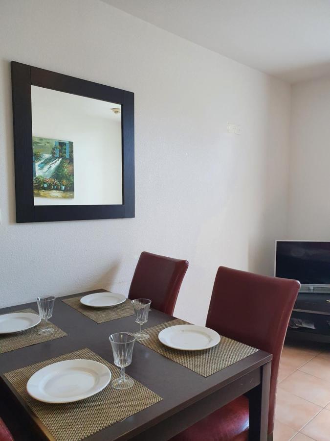 Joli Appartement T2 Dans Residence Avec Piscine, Hammam Et Parking Gratuits Carcassonne Luaran gambar
