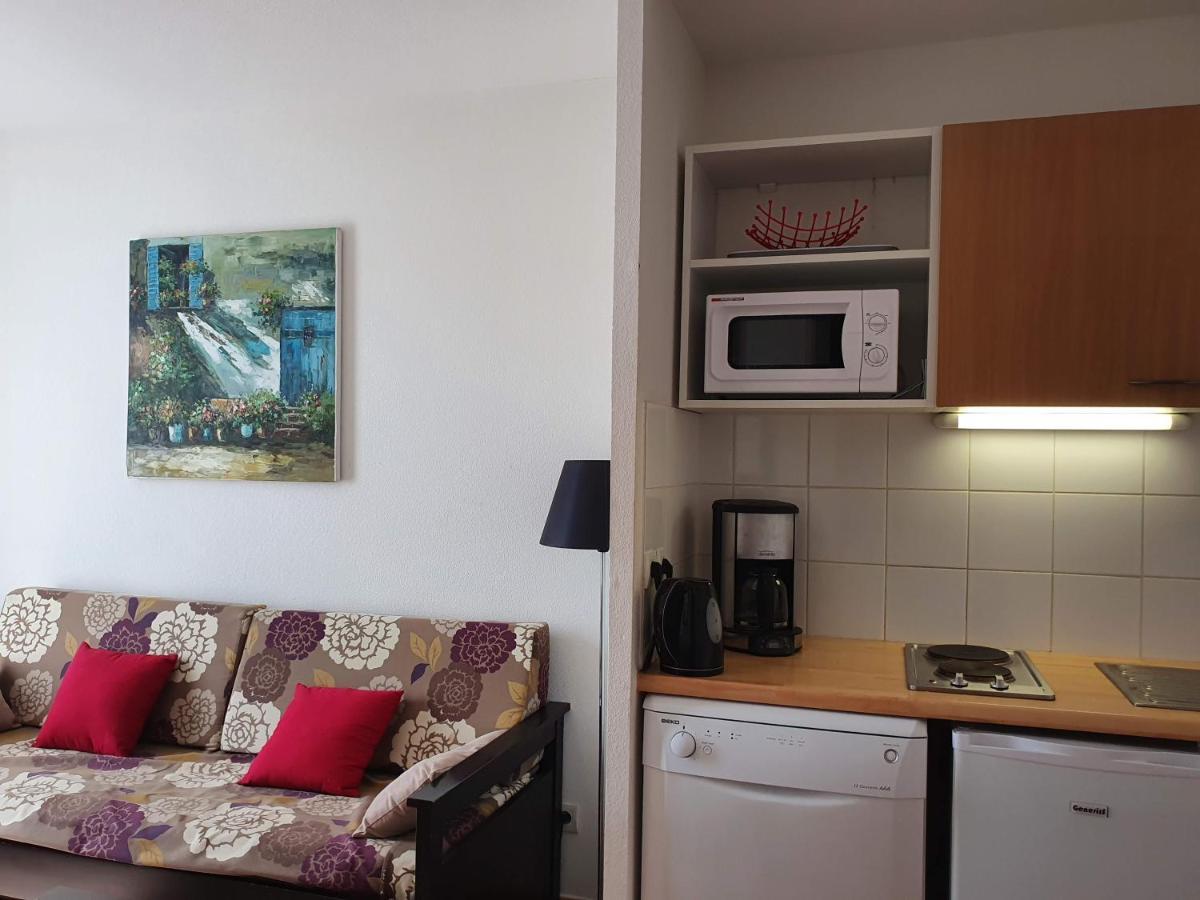 Joli Appartement T2 Dans Residence Avec Piscine, Hammam Et Parking Gratuits Carcassonne Luaran gambar