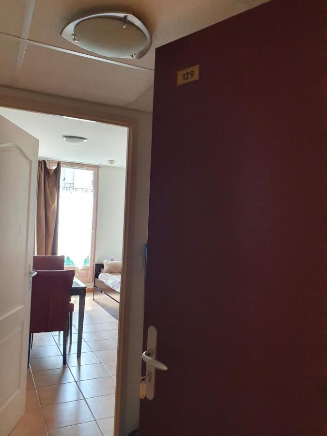 Joli Appartement T2 Dans Residence Avec Piscine, Hammam Et Parking Gratuits Carcassonne Luaran gambar